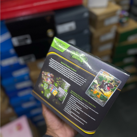 Pokemon Mega Evolution Perfect Order Elite Trainer Box - Black & Neon Green - Picture 4 of 4